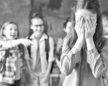 Иллюстрация к книге — Девочка. Девушка. Женщина [i_154.jpg]