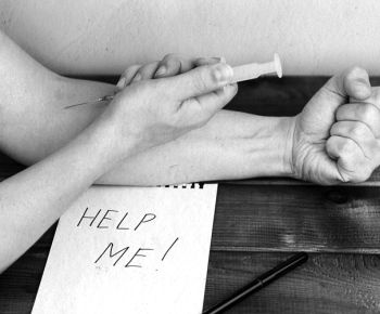 Иллюстрация к книге — Девочка. Девушка. Женщина [i_157.jpg]