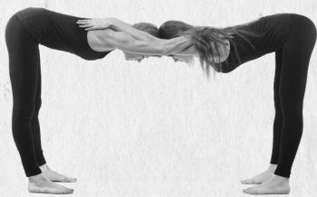 Иллюстрация к книге — Девочка. Девушка. Женщина [i_181.jpg]