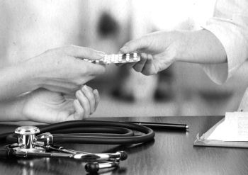 Иллюстрация к книге — Девочка. Девушка. Женщина [i_215.jpg]