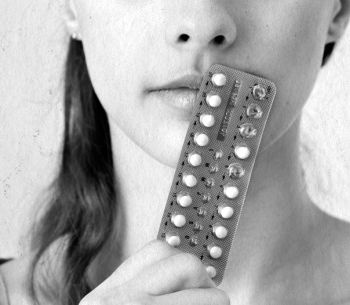 Иллюстрация к книге — Девочка. Девушка. Женщина [i_220.jpg]