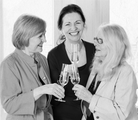 Иллюстрация к книге — Девочка. Девушка. Женщина [i_236.jpg]