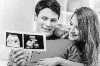 Иллюстрация к книге — Девочка. Девушка. Женщина [i_260.jpg]