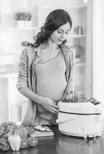 Иллюстрация к книге — Девочка. Девушка. Женщина [i_317.jpg]