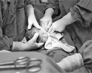 Иллюстрация к книге — Девочка. Девушка. Женщина [i_356.jpg]