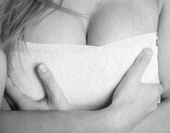 Иллюстрация к книге — Девочка. Девушка. Женщина [i_373.jpg]