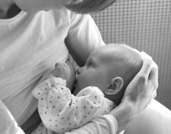 Иллюстрация к книге — Девочка. Девушка. Женщина [i_398.jpg]