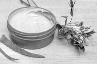 Иллюстрация к книге — Девочка. Девушка. Женщина [i_419.jpg]