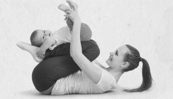 Иллюстрация к книге — Девочка. Девушка. Женщина [i_437.jpg]