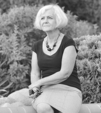 Иллюстрация к книге — Девочка. Девушка. Женщина [i_509.jpg]