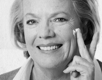 Иллюстрация к книге — Девочка. Девушка. Женщина [i_544.jpg]