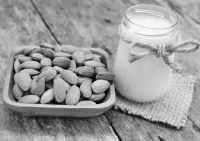 Иллюстрация к книге — Девочка. Девушка. Женщина [i_553.jpg]