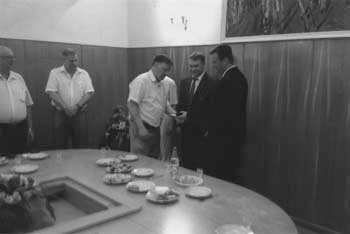 Иллюстрация к книге — Тайная война против СССР и России. Начальник 1 отдела по борьбе с терроризмом УБТ ФСБ РФ о лихих 90-х [i_087.jpg]