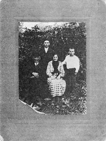 Иллюстрация к книге — Последнее письмо из Москвы [i_003.jpg]