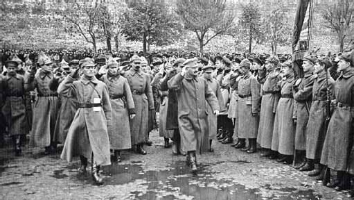 Иллюстрация к книге — Троцкий и Махно [_11.jpg]