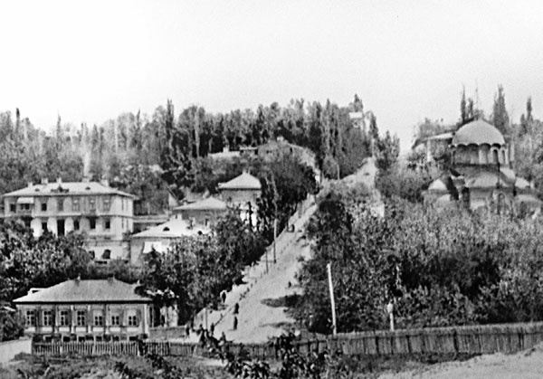 Иллюстрация к книге — Маятник жизни моей... 1930–1954 [i_002.jpg]