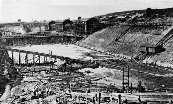 Иллюстрация к книге — Маятник жизни моей... 1930–1954 [i_060.jpg]