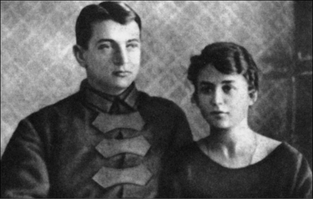 Иллюстрация к книге — Взлет и падение «красного Бонапарта». Трагическая судьба маршала Тухачевского [_09.jpg]