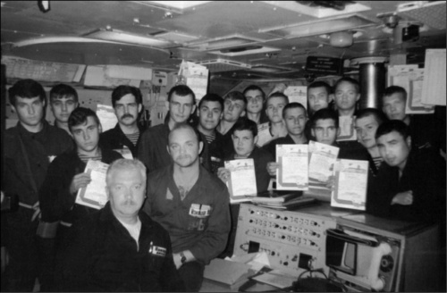 Иллюстрация к книге — Гибель "Курска". Неизвестные страницы трагедии [i_012.jpg]