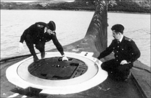 Иллюстрация к книге — Гибель "Курска". Неизвестные страницы трагедии [i_020.jpg]