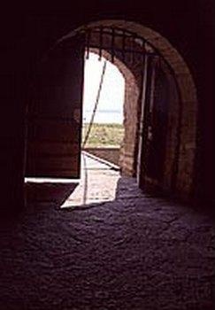 Иллюстрация к книге — Тайны петербургских крепостей. Шлиссельбургская пентаграмма [i_052.jpg]