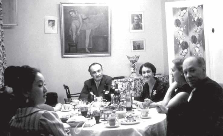 Иллюстрация к книге — Суламифь. Фрагменты воспоминаний [i_072.jpg]