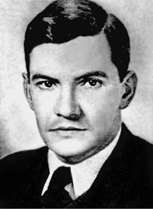 Иллюстрация к книге — Проклятые легионы. Изменники Родины на службе Гитлера [i_036.jpg]