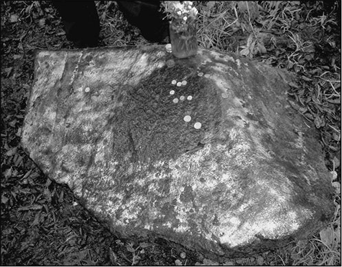 Иллюстрация к книге — Предания Синих камней [i_024.jpg]