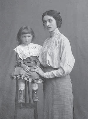 Иллюстрация к книге — "Свеча горела…" Годы с Борисом Пастернаком [i_005.jpg]