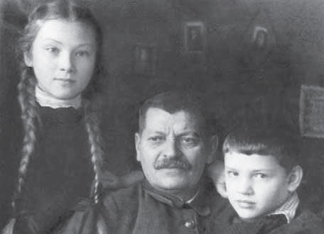 Иллюстрация к книге — "Свеча горела…" Годы с Борисом Пастернаком [i_020.jpg]