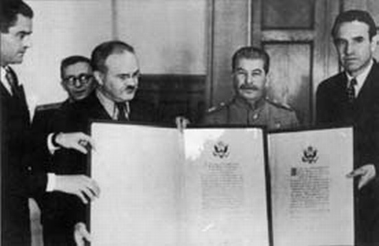 Иллюстрация к книге — Победоносец Сталин. Генералиссимус в Великой Отечественной войне [_139.jpg]