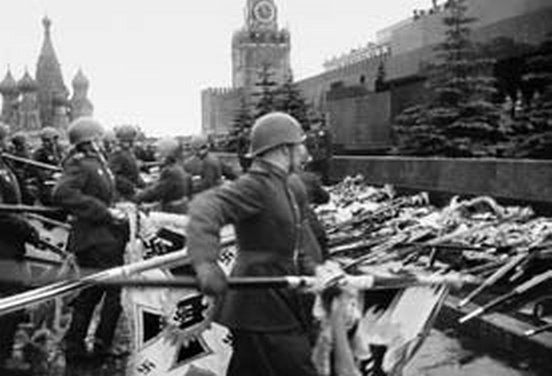 Иллюстрация к книге — Победоносец Сталин. Генералиссимус в Великой Отечественной войне [_246.jpg]