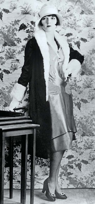 Иллюстрация к книге — Молодые и красивые. Мода двадцатых годов [i_013.jpg]