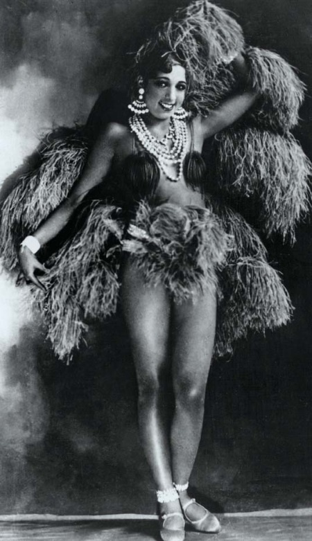 Иллюстрация к книге — Молодые и красивые. Мода двадцатых годов [i_019.jpg]