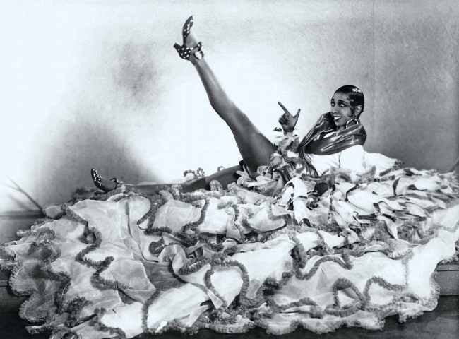 Иллюстрация к книге — Молодые и красивые. Мода двадцатых годов [i_020.jpg]