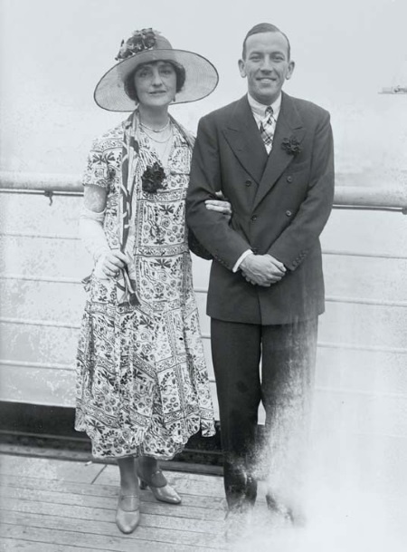 Иллюстрация к книге — Молодые и красивые. Мода двадцатых годов [i_034.jpg]