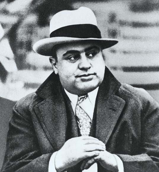 Иллюстрация к книге — Молодые и красивые. Мода двадцатых годов [i_043.jpg]