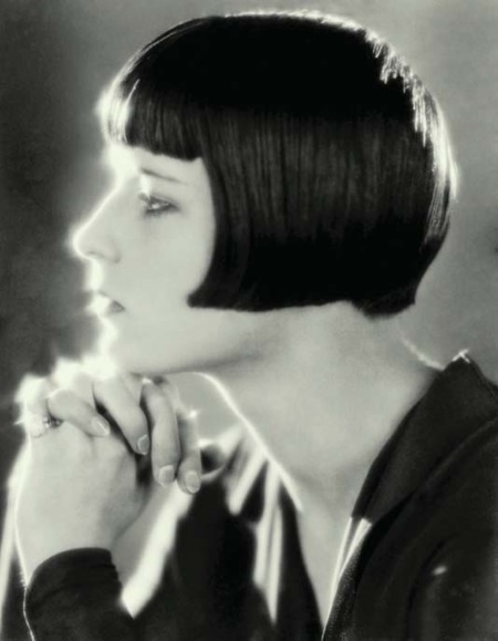 Иллюстрация к книге — Молодые и красивые. Мода двадцатых годов [i_105.jpg]