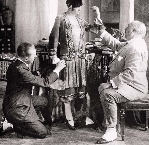 Иллюстрация к книге — Молодые и красивые. Мода двадцатых годов [i_176.jpg]