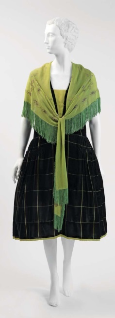 Иллюстрация к книге — Молодые и красивые. Мода двадцатых годов [i_179.jpg]