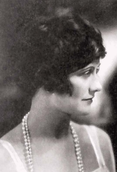 Иллюстрация к книге — Молодые и красивые. Мода двадцатых годов [i_200.jpg]