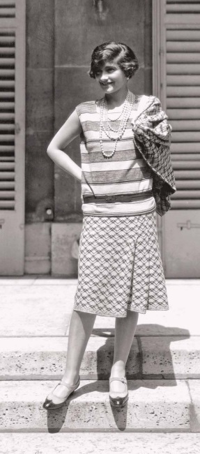 Иллюстрация к книге — Молодые и красивые. Мода двадцатых годов [i_207.jpg]