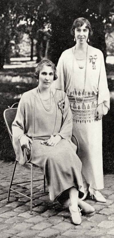 Иллюстрация к книге — Молодые и красивые. Мода двадцатых годов [i_361.jpg]