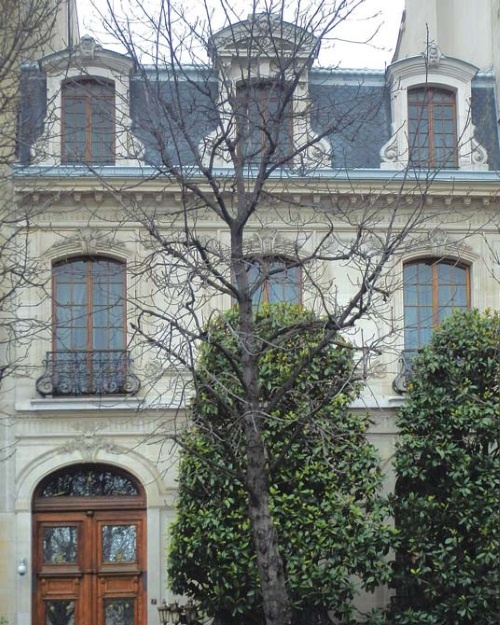 Иллюстрация к книге — Молодые и красивые. Мода двадцатых годов [i_365.jpg]