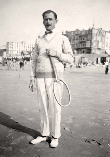 Иллюстрация к книге — Молодые и красивые. Мода двадцатых годов [i_475.jpg]