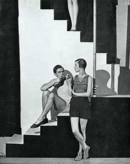 Иллюстрация к книге — Молодые и красивые. Мода двадцатых годов [i_525.jpg]