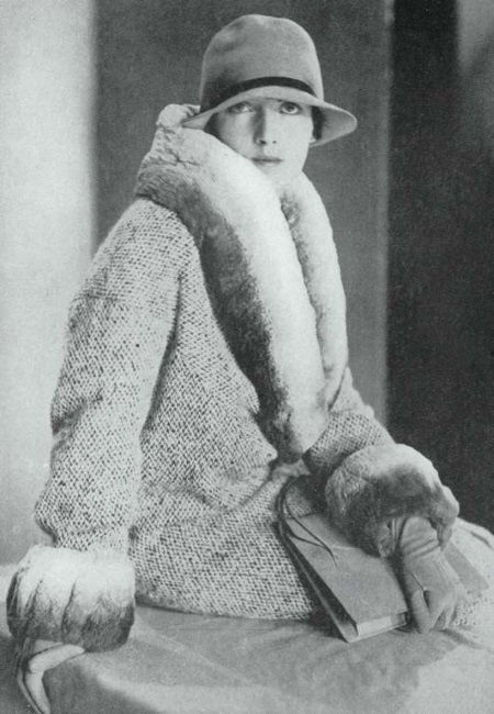 Иллюстрация к книге — Молодые и красивые. Мода двадцатых годов [i_527.jpg]