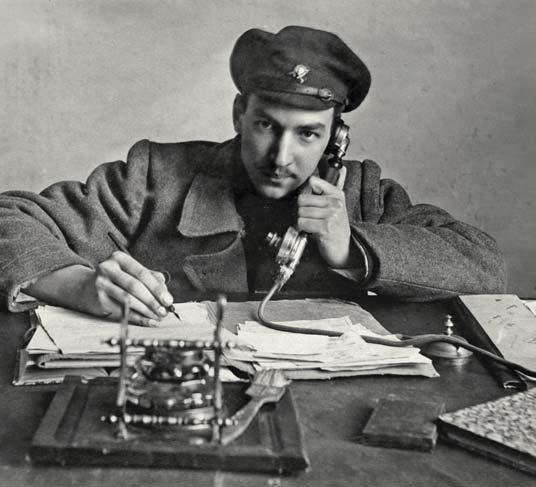 Иллюстрация к книге — Молодые и красивые. Мода двадцатых годов [i_545.jpg]