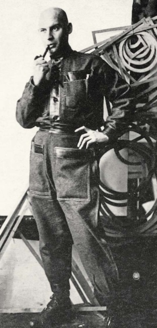 Иллюстрация к книге — Молодые и красивые. Мода двадцатых годов [i_586.jpg]