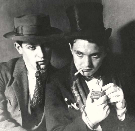 Иллюстрация к книге — Молодые и красивые. Мода двадцатых годов [i_599.jpg]